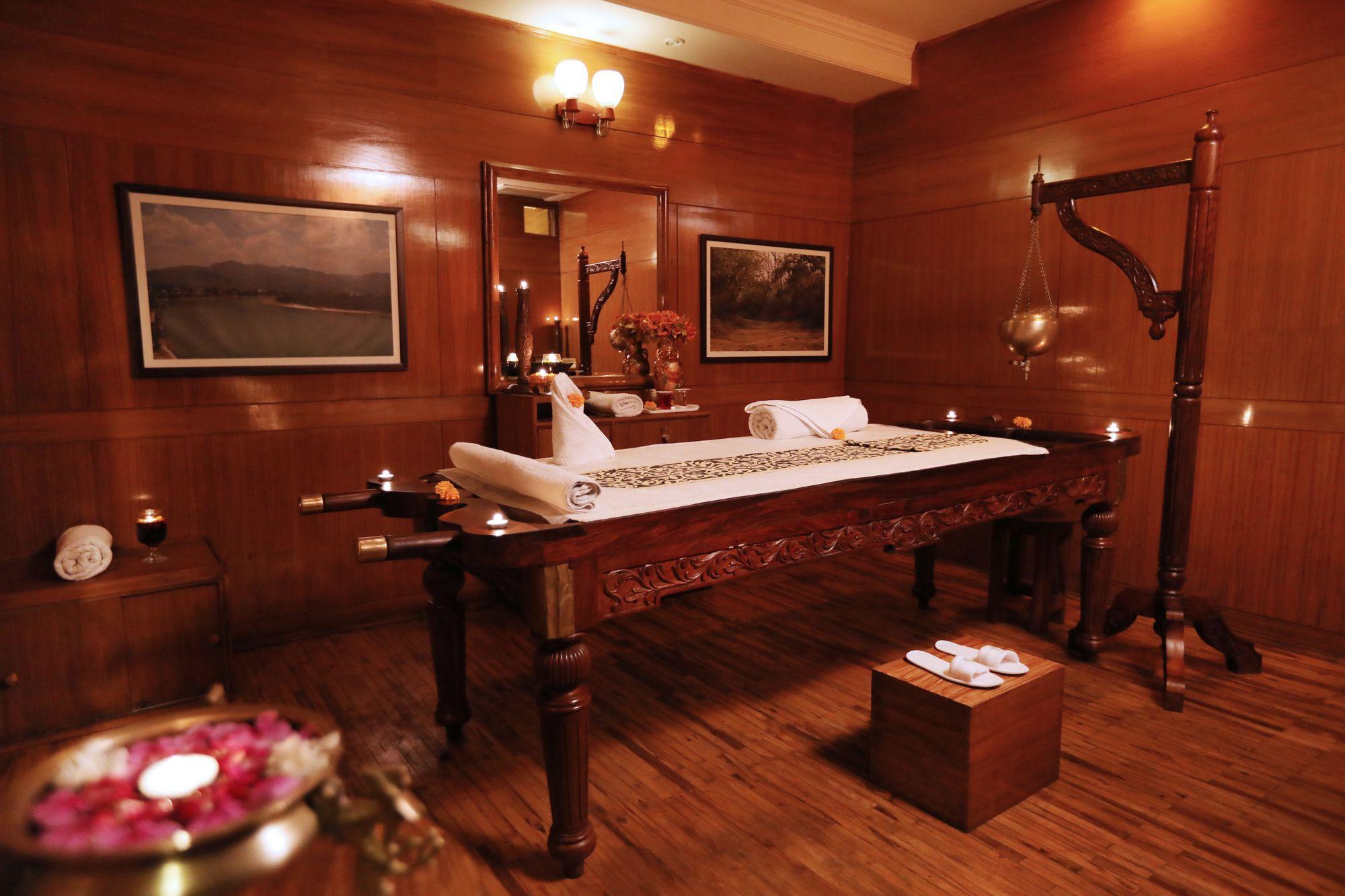 Ganga Kinare- A Riverside Boutique Resort, Ришикеш Экстерьер фото